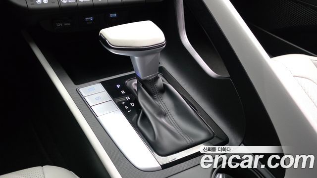 Hyundai AVANTE 2023 — photo 9