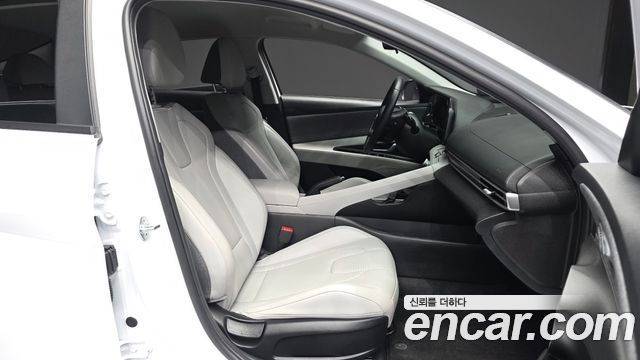 Hyundai AVANTE 2023 — photo 11