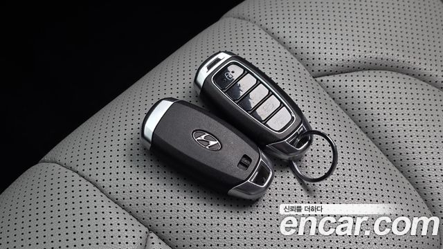 Hyundai AVANTE 2023 — photo 18
