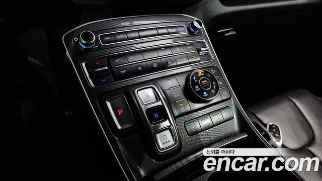 Hyundai Santafe 2021 — photo 12