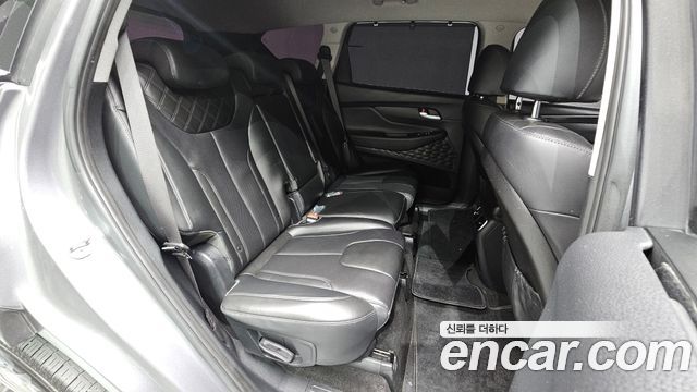 Hyundai Santafe 2021 — photo 17