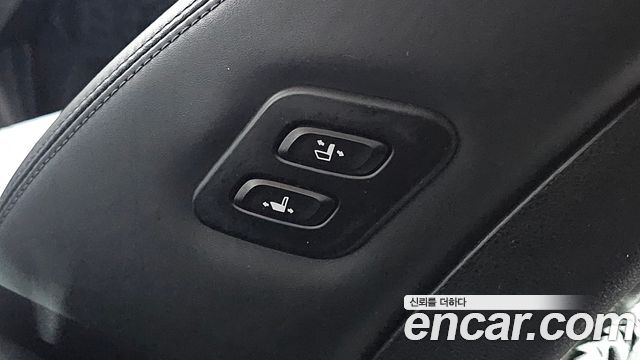 Hyundai Santafe 2021 — photo 29