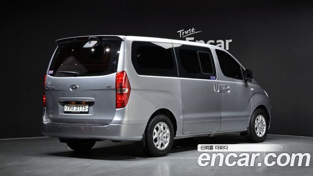 Hyundai Starex 2015 — photo 2
