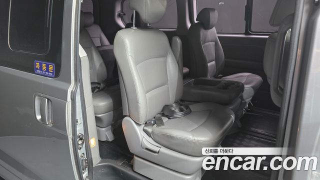 Hyundai Starex 2015 — photo 12