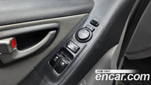Hyundai Starex 2015 — photo 18