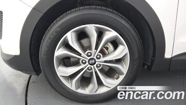 Hyundai Santafe 2015 — photo 5