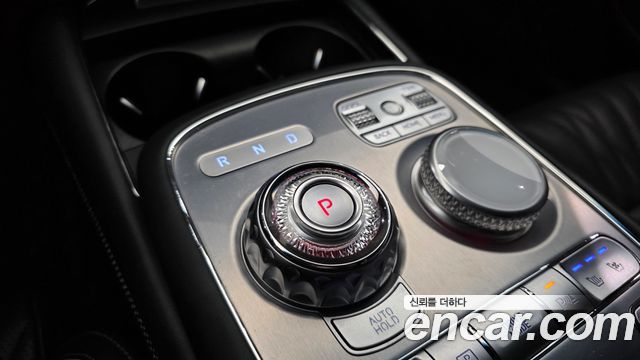 Genesis G90 2023 — photo 9