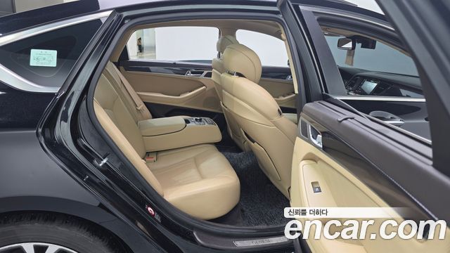 Hyundai Genesis 2015 — photo 25