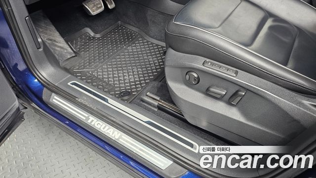 Volkswagen Tiguan 2018 — photo 23