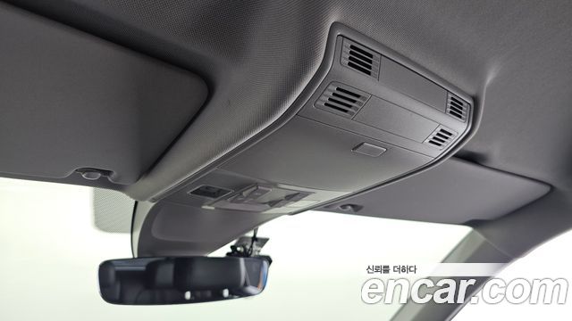 Volkswagen Tiguan 2018 — photo 25