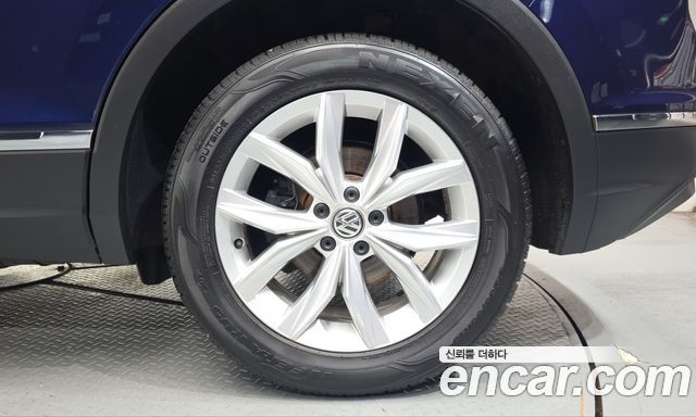 Volkswagen Tiguan 2018 — photo 7