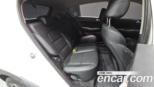 Kia Sportage 2022 — photo 17