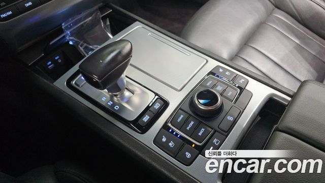 Genesis G80 2018 — photo 9