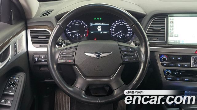 Genesis G80 2018 — photo 11