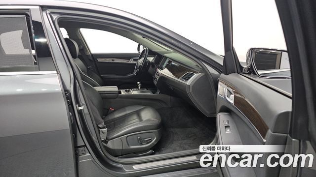 Genesis G80 2018 — photo 18