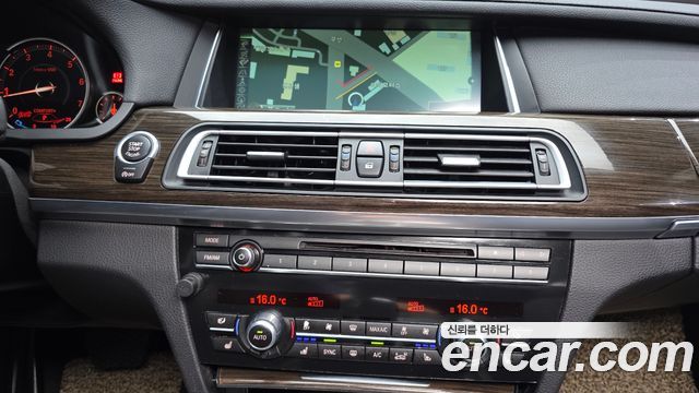 BMW 7-Series 2014 — photo 15