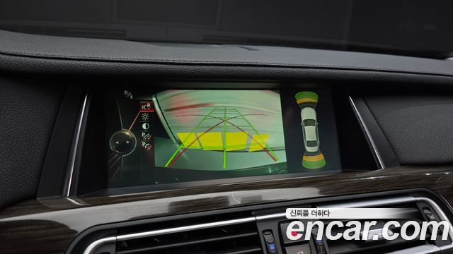 BMW 7-Series 2014 — photo 16
