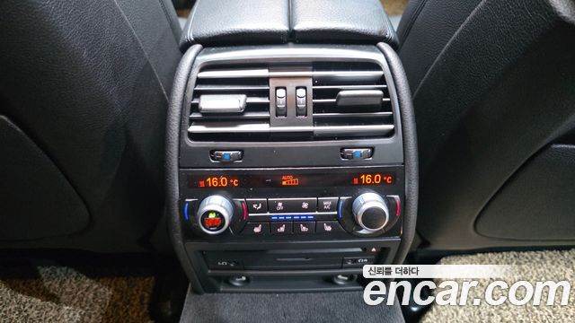 BMW 7-Series 2014 — photo 18