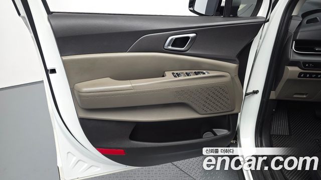 Kia Canival 2024 — photo 15