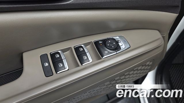 Kia Canival 2024 — photo 30