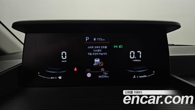 Hyundai Staria 2023 — photo 11
