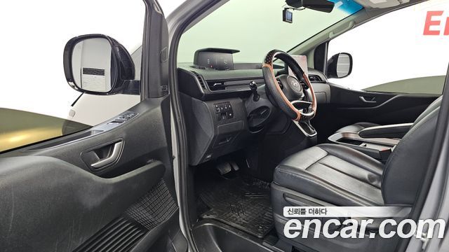 Hyundai Staria 2023 — photo 13