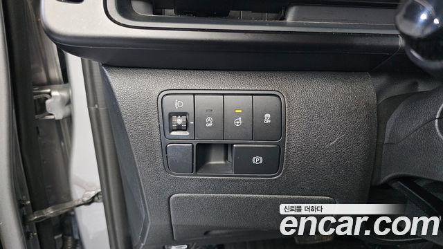 Hyundai Staria 2023 — photo 19