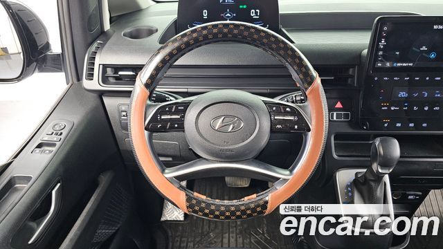 Hyundai Staria 2023 — photo 20