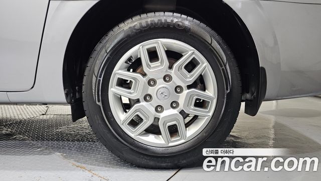 Hyundai Staria 2023 — photo 7