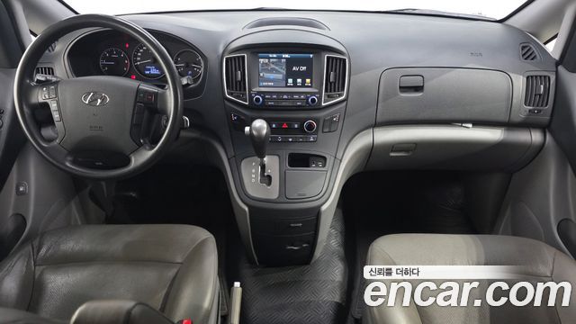 Hyundai Starex 2017 — photo 7