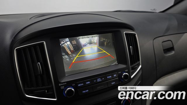 Hyundai Starex 2017 — photo 16