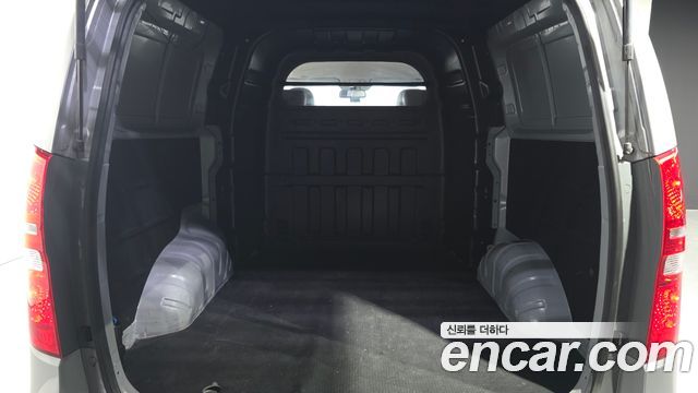 Hyundai Starex 2017 — photo 20