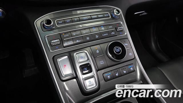 Hyundai Santafe 2022 — photo 12