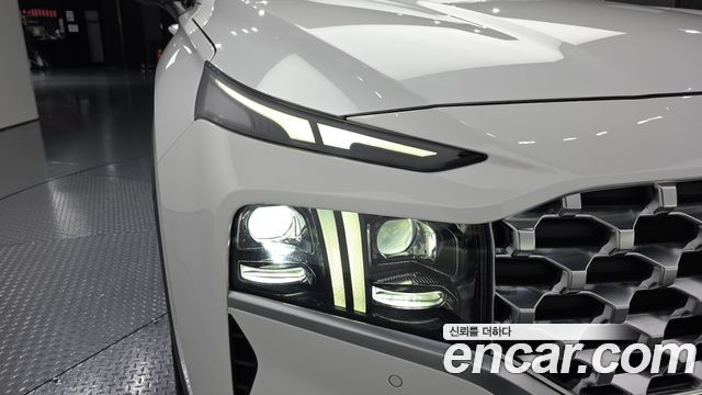 Hyundai Santafe 2022 — photo 8
