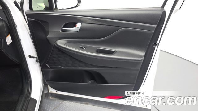 Hyundai Santafe 2022 — photo 14