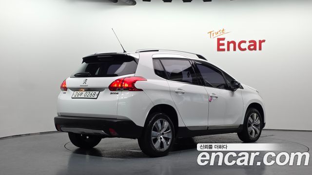 Peugeot 2008 2016 — photo 2