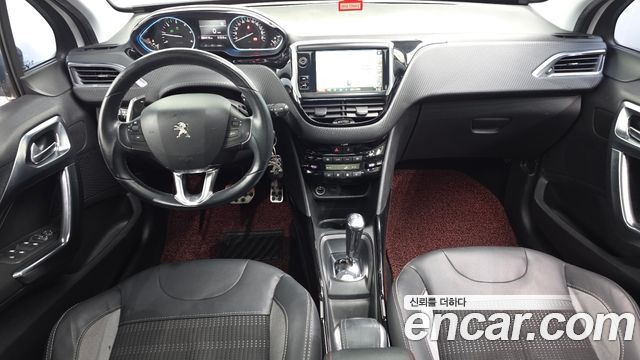 Peugeot 2008 2016 — photo 10