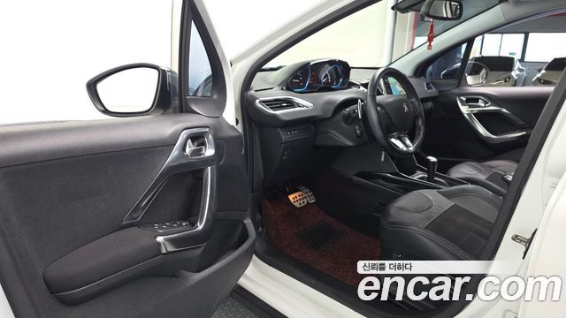Peugeot 2008 2016 — photo 13
