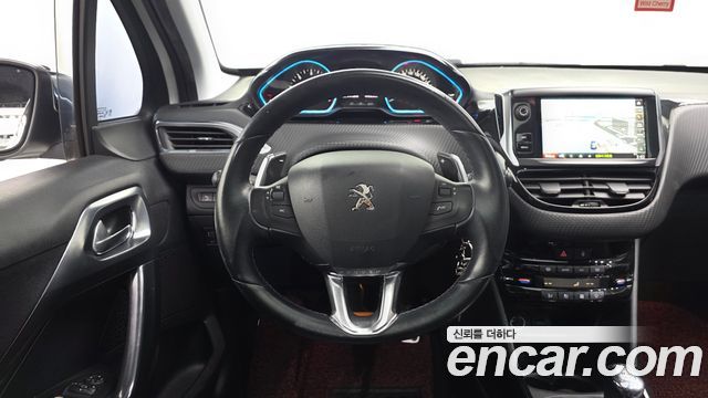 Peugeot 2008 2016 — photo 18