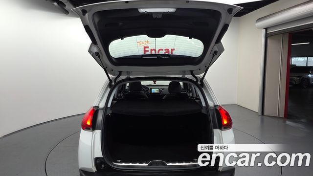 Peugeot 2008 2016 — photo 26