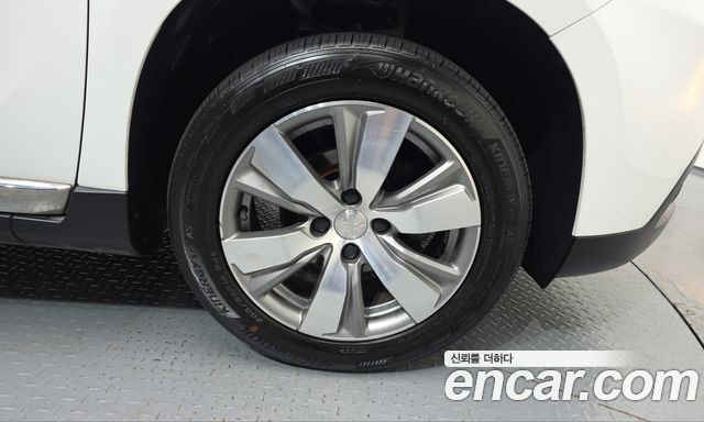 Peugeot 2008 2016 — photo 7