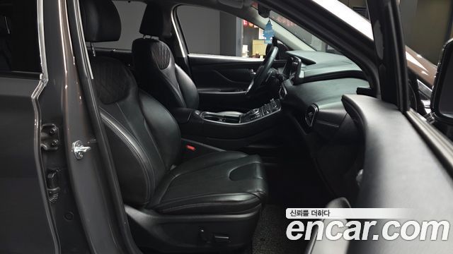 Hyundai Santafe 2021 — photo 17