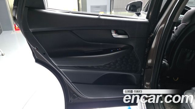 Hyundai Santafe 2021 — photo 15