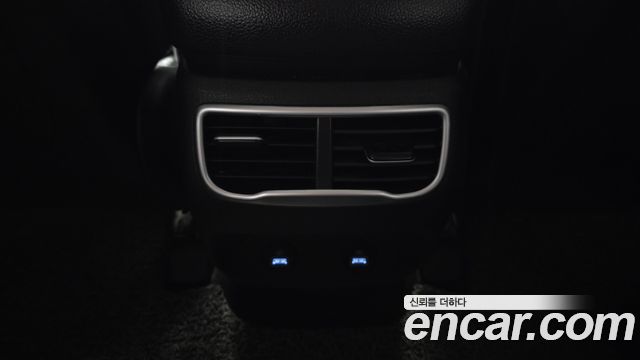 Hyundai Santafe 2021 — photo 28