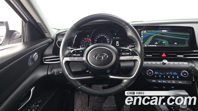 Hyundai AVANTE 2023 — photo 18