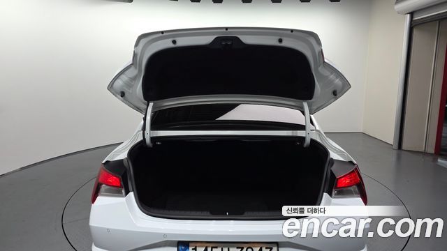 Hyundai AVANTE 2023 — photo 26