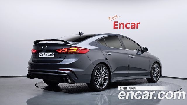 Hyundai AVANTE 2017 — photo 2