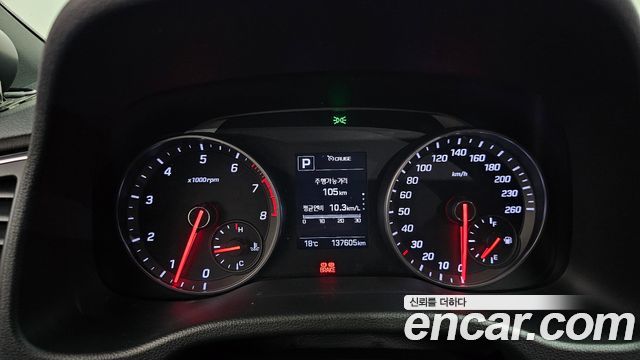Hyundai AVANTE 2017 — photo 11