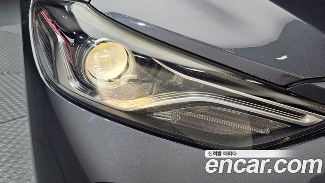 Hyundai AVANTE 2017 — photo 8