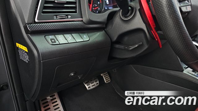 Hyundai AVANTE 2017 — photo 28